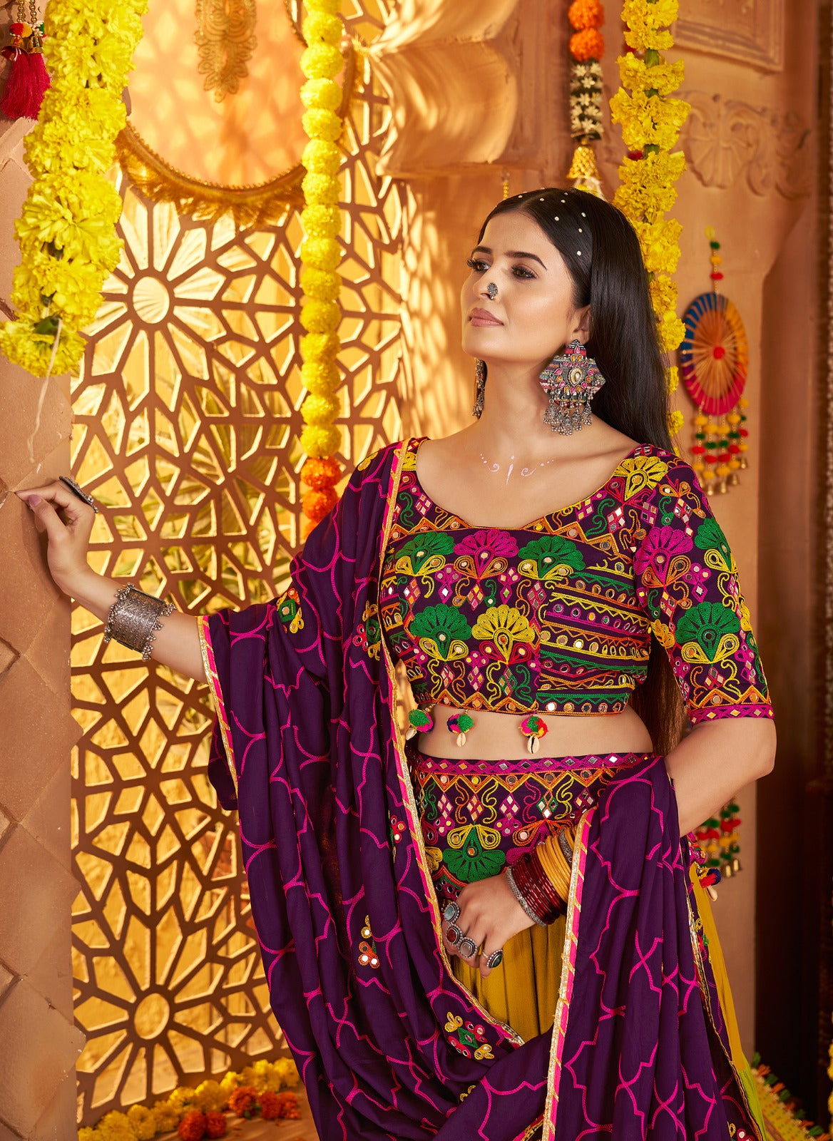 8-Meter Flair Navratri Chaniya Choli | Multicolor Thread & Mirror Work Garba Lehenga Canada
