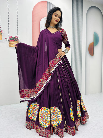 Head-to-Toe Gamathi Work Cotton chaniya Choli for Navratri canada | Ready-to-Wear | Pashchim Kitchener