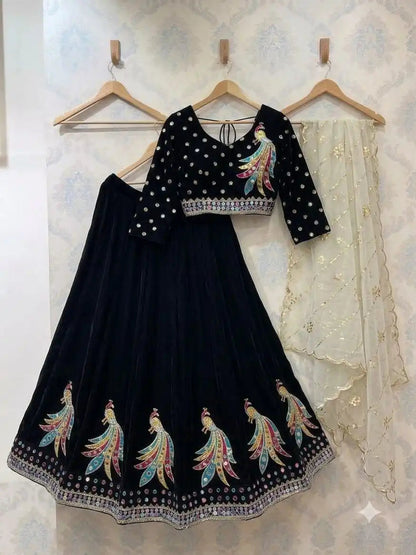 Roman Silk Chaniya Choli with Aari Mirror Work – 5-Meter Navratri Garba Lehenga Choli | Kitchener, Waterloo & Canada
