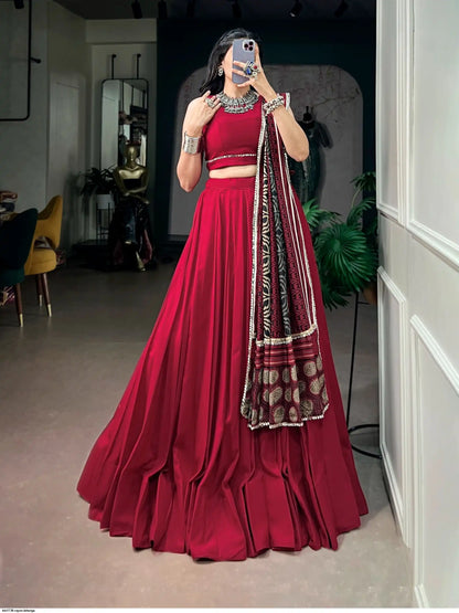 Reyon Chaniya Choli with Mirror Lace – 6-Meter Navratri Garba Lehenga | Calgary, Halifax & Canada