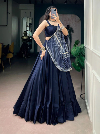 Moonga Silk Chaniya Choli | 8-Meter Navratri Garba Lehenga Choli – Kitchener, Waterloo, Hamilton, Toronto & Canada
