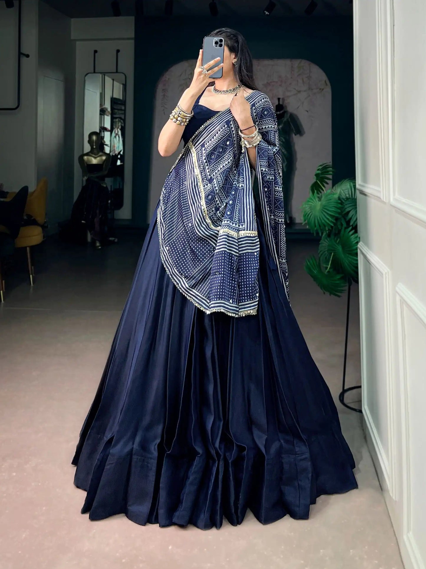 Moonga Silk Chaniya Choli | 8-Meter Navratri Garba Lehenga Choli – Kitchener, Waterloo, Hamilton, Toronto & Canada